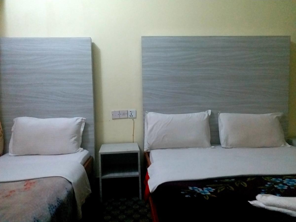 Hotel Marigold Pokhara Exterior photo